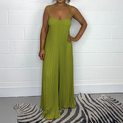 Spaghetti straps × pleated texture, and loose jumpsuits unlock the "slack and spicy". 💃👖